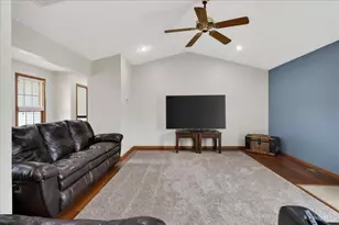 9070 Grimsley Rd, Penn Township, OH 45135 - Photo 7