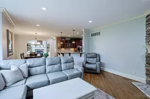 376 Compton Rd, Wyoming, OH 45215 - Photo 13