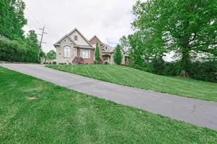 376 Compton Rd, Wyoming, OH 45215 - Photo 63
