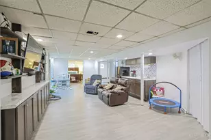 5801 Maphet St, Columbia Township, OH 45227 - Photo 25