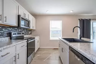 1425 Hawkshead St, Xenia, OH 45385 - Photo 9