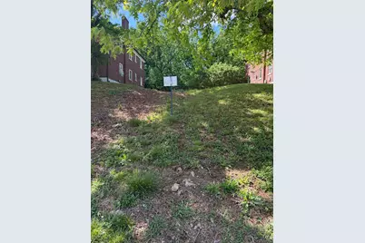 3143 Bracken Woods Lane, Cincinnati, OH 45211 - Photo 3