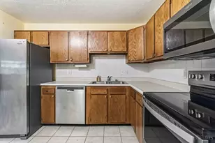 537 Davis Rd, Pierce Township, OH 45255 - Photo 17