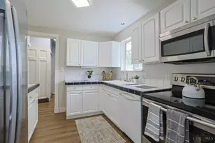 2873 Linwood Ave, Cincinnati, OH 45208 - Photo 7
