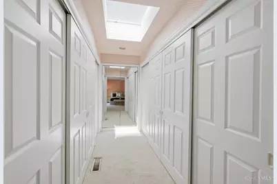 9546 Cunningham Road, Indian Hill, OH 45243 - Photo 35