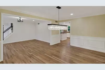 8453 Greenleaf Drive, Anderson Township, OH 45255 - Photo 19