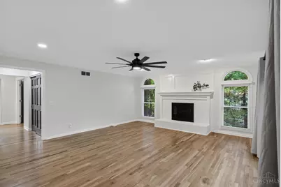 8453 Greenleaf Drive, Anderson Township, OH 45255 - Photo 23