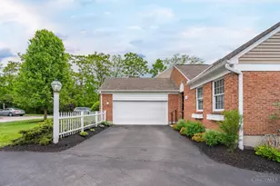 5815 Windknoll Ct, Columbia Township, OH 45243 - Photo 3