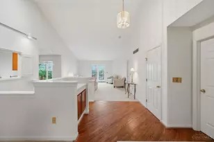 5815 Windknoll Ct, Columbia Township, OH 45243 - Photo 9
