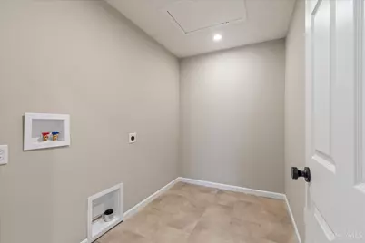 2527 Buchanan Drive, Hamilton Township, OH 45152 - Photo 27