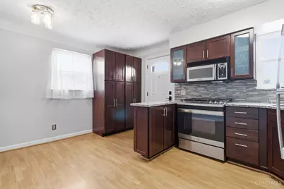 8330 Wexford Avenue, Sycamore Township, OH 45236 - Photo 13