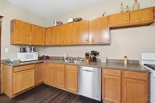 2661 Bellevue Ave, Cincinnati, OH 45219 - Photo 9