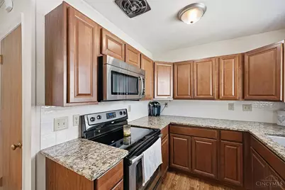9220 Grandview Avenue, Blue Ash, OH 45242 - Photo 5