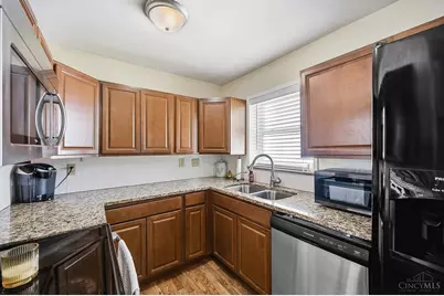 9220 Grandview Avenue, Blue Ash, OH 45242 - Photo 7