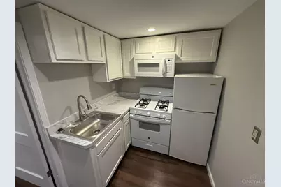 458 Wood Avenue, Cincinnati, OH 45220 - Photo 11