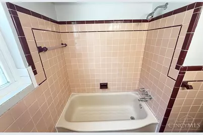 458 Wood Avenue, Cincinnati, OH 45220 - Photo 13