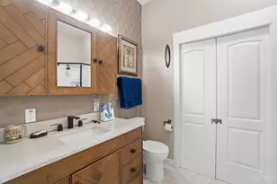 1221 Martin Dr, Cincinnati, OH 45202 - Photo 21