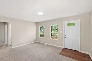 9615 Roberts Dr, Franklin Township, OH 45005 - Photo 7
