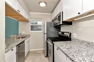 2364 Gladstone Ave, Cincinnati, OH 45202 - Photo 7