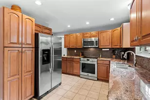 1568 Tonopah Dr, Anderson Township, OH 45255 - Photo 9