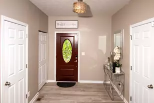 468 Dorothy Ln, Springdale, OH 45246 - Photo 3