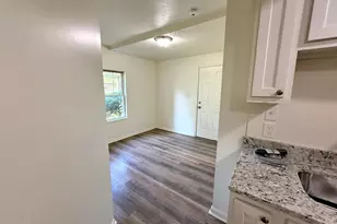 220 N Cherry St, Lebanon, OH 45036 - Photo 11