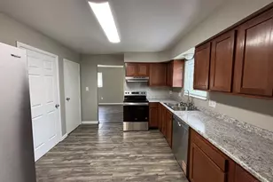 10915 Fernhill Dr, Sharonville, OH 45241 - Photo 5