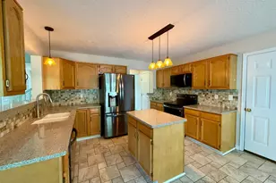 109 Zachary Dr, Williamsburg Township, OH 45176 - Photo 5