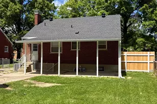 1175 Madeleine Cir, Springfield Township, OH 45231 - Photo 19