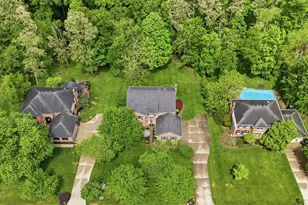 7211 Anderson Woods Dr, Anderson Township, OH 45244 - Photo 5