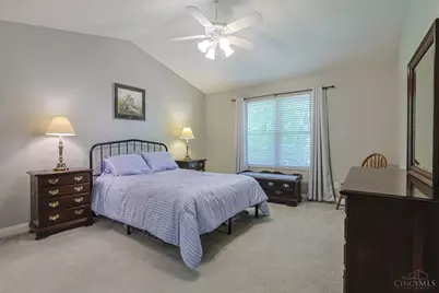 1883 Wagon Wheel Drive, Hamilton, OH 45013 - Photo 17
