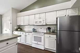6585 Ashmont Pl, Liberty Township, OH 45044 - Photo 15