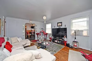 6046 Budmar Ave, Cincinnati, OH 45224 - Photo 5