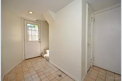 3301 Maplecrest Place, Cincinnati, OH 45209 - Photo 29