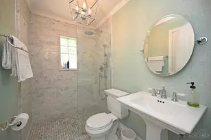 3301 Maple Crest Pl, Cincinnati, OH 45209 - Photo 23