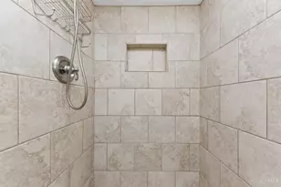 8454 Donna Ln, Sycamore Township, OH 45236 - Photo 25