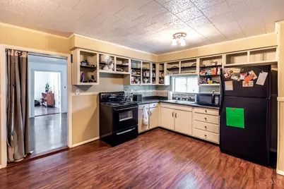 137 S Main Street, Waynesville, OH 45068 - Photo 9
