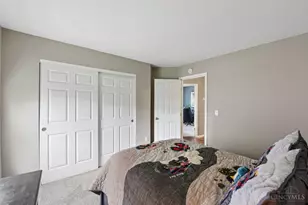 4223 Hunting Hawk Dr, Turtle Creek Township, OH 45036 - Photo 15