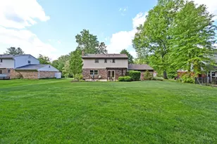 871 Meadow Ridge Dr, Union Township, OH 45245 - Photo 27