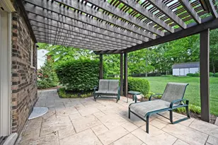 871 Meadow Ridge Dr, Union Township, OH 45245 - Photo 29