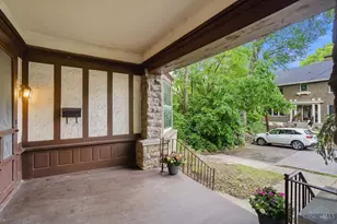 621 Evanswood Pl, Cincinnati, OH 45220 - Photo 3