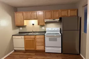 6646 Hearne Rd, Green Township, OH 45248 - Photo 7