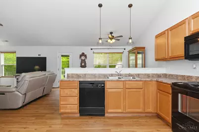 320 Faith Way, Bethel, OH 45106 - Photo 5