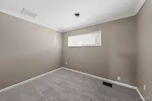8877 Balboa Dr, Springfield Township, OH 45231 - Photo 15