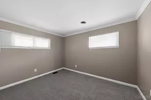 8877 Balboa Dr, Springfield Township, OH 45231 - Photo 7