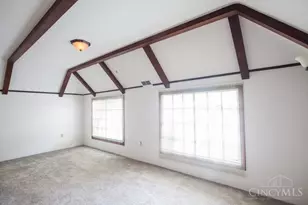 5910 Cherokee Dr, Madeira, OH 45243 - Photo 7