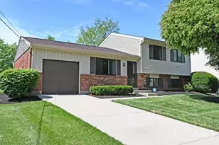 1426 Hazelgrove Dr, Springfield Township, OH 45240 - Photo 3