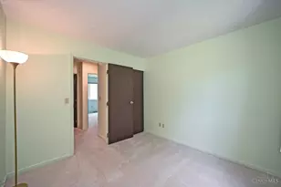 1426 Hazelgrove Dr, Springfield Township, OH 45240 - Photo 21