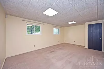 1426 Hazelgrove Dr, Colerain Township, OH 45240 - Photo 17