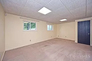 1426 Hazelgrove Dr, Springfield Township, OH 45240 - Photo 17